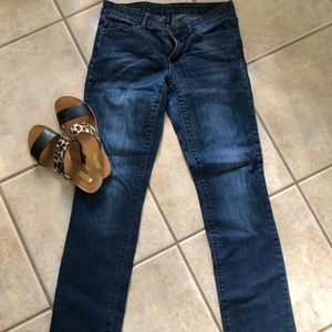 GAP size 2/26 straight leg jean